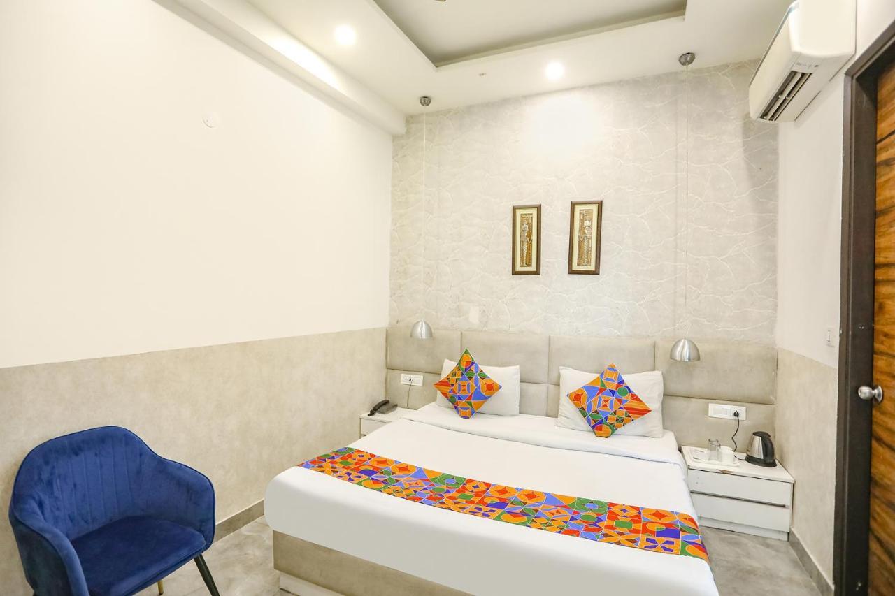 Fabhotel F9 Sector 19 Noida Kültér fotó