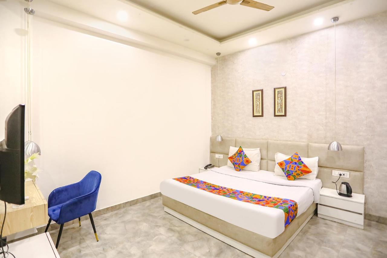 Fabhotel F9 Sector 19 Noida Kültér fotó
