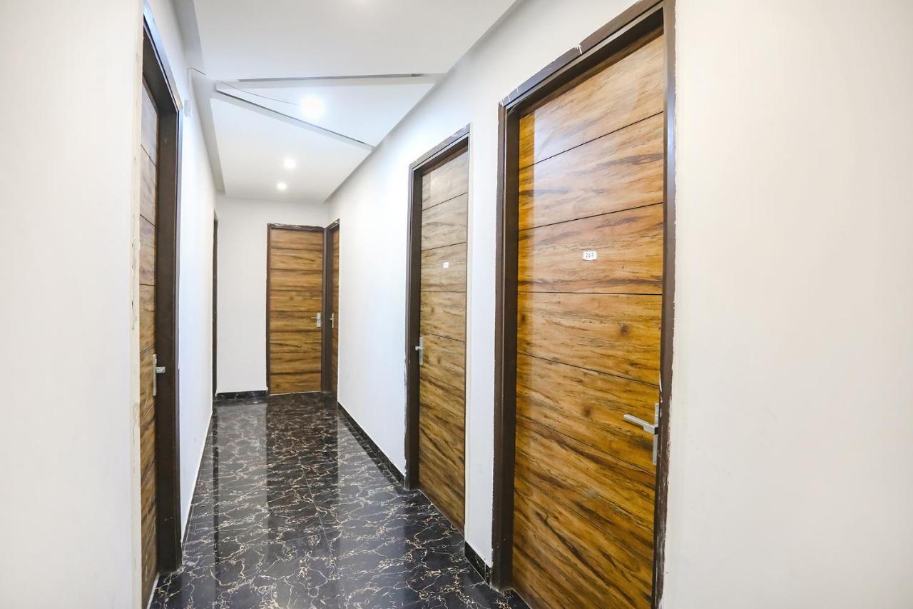 Fabhotel F9 Sector 19 Noida Kültér fotó