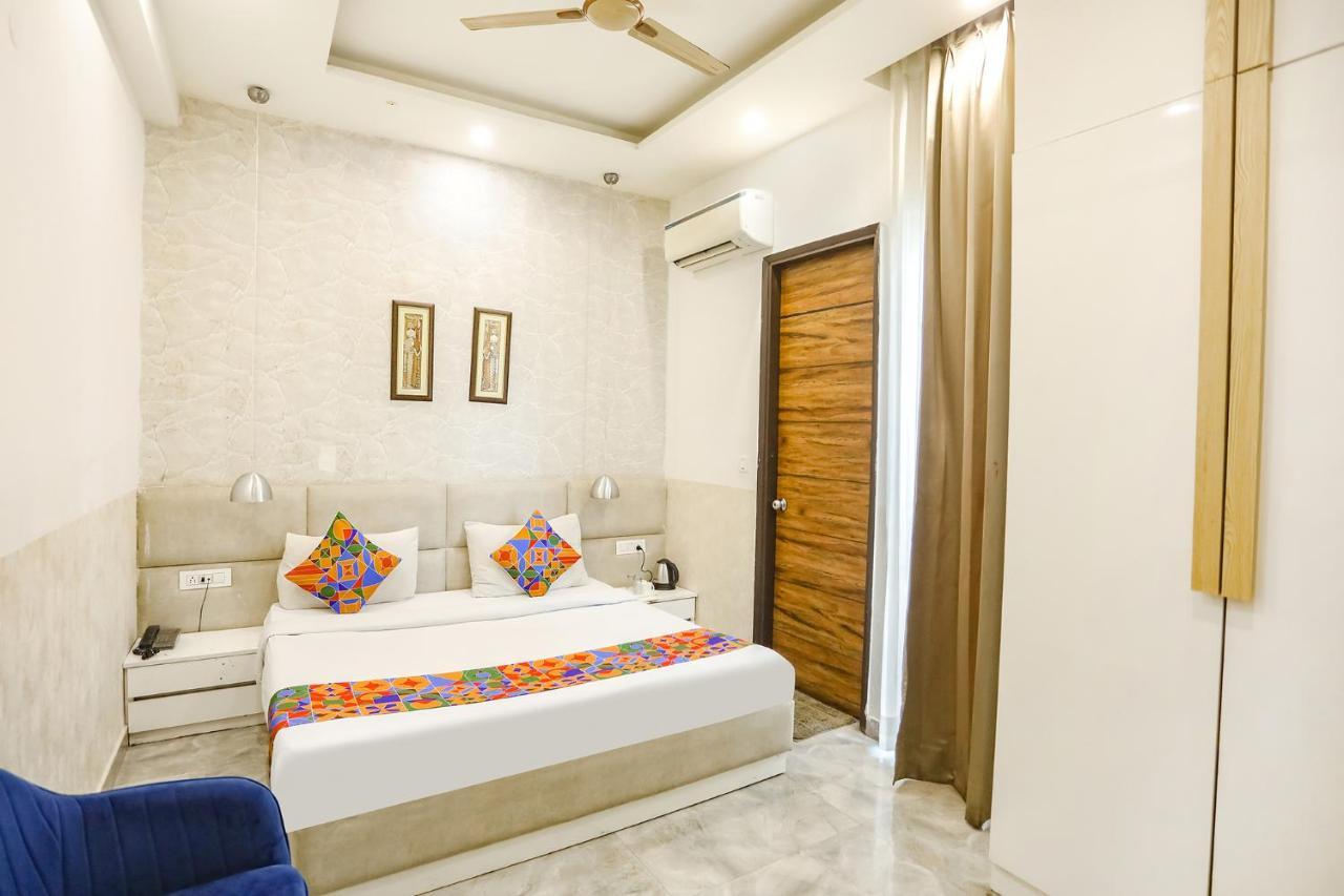 Fabhotel F9 Sector 19 Noida Kültér fotó