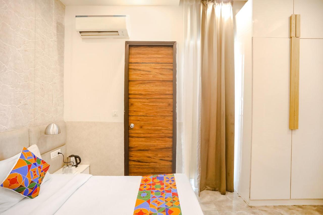 Fabhotel F9 Sector 19 Noida Kültér fotó