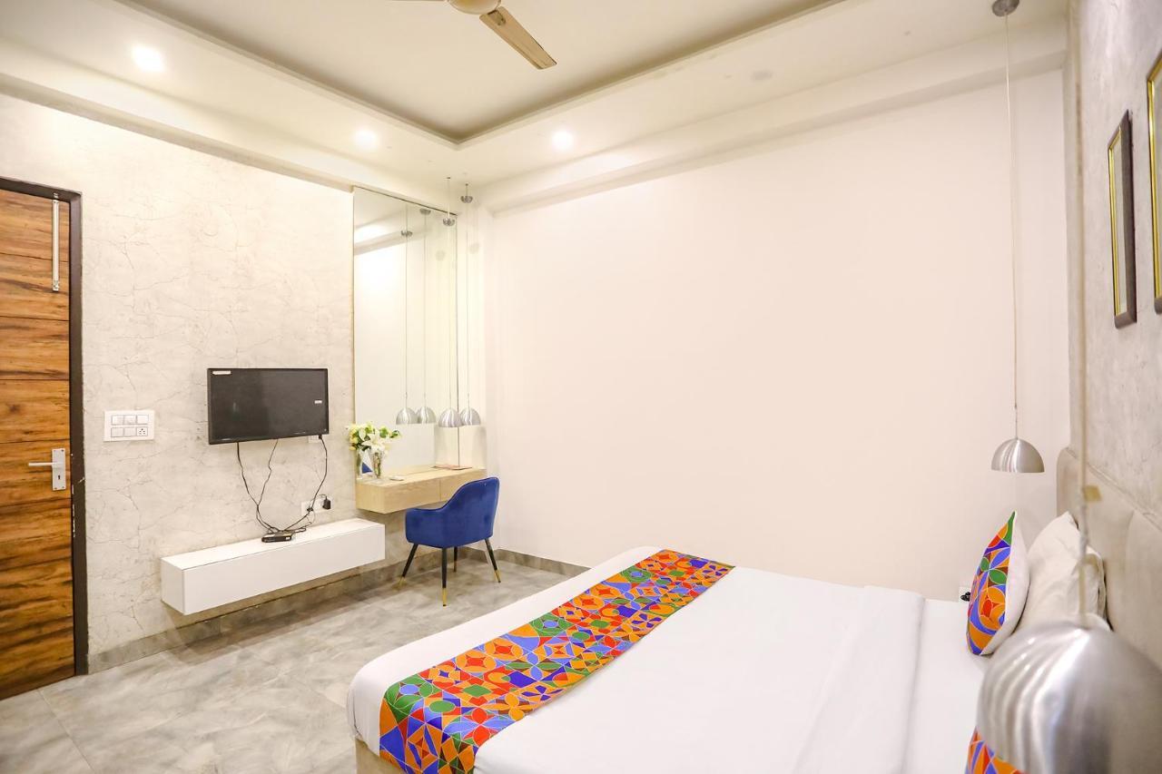 Fabhotel F9 Sector 19 Noida Kültér fotó